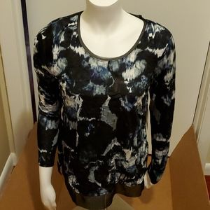 NWT: Simply Vera Tunic